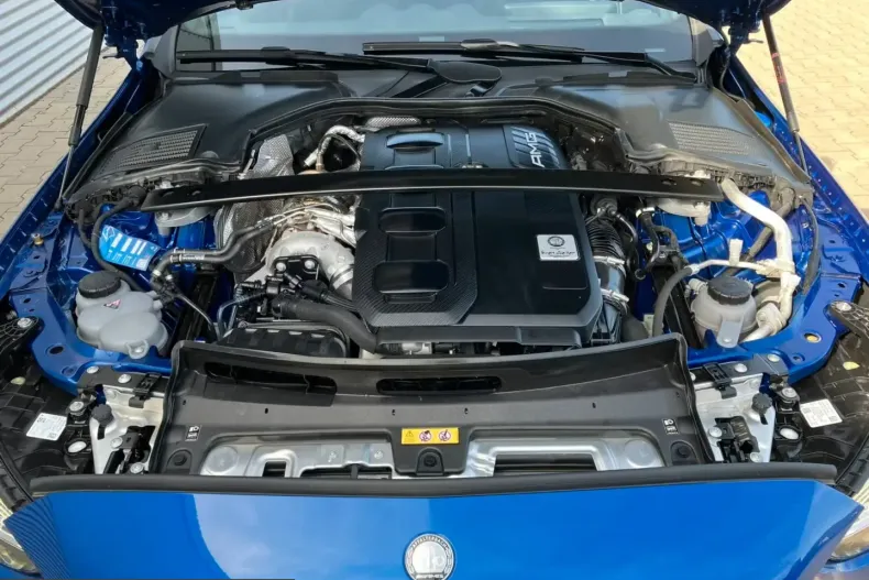 Mercedes-Benz C 43 AMG (Clasa C) din 2024 cu 3.200 km - oferta MER200140 - foto 6