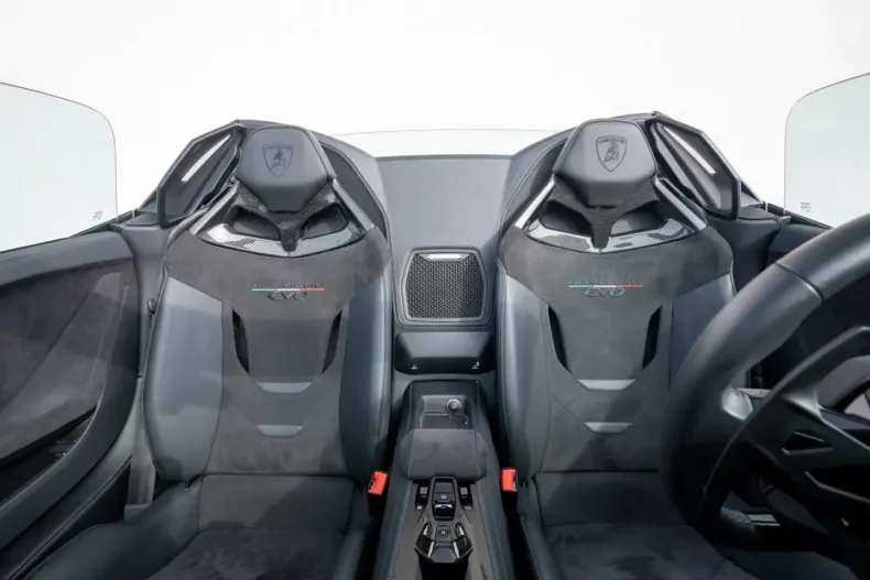 Lamborghini Huracán din 2024 cu 5.600 km - oferta LAM200143 - foto 33