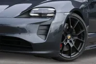 Porsche Taycan din 2023 cu 32.600 km - oferta POR200145 - foto 8