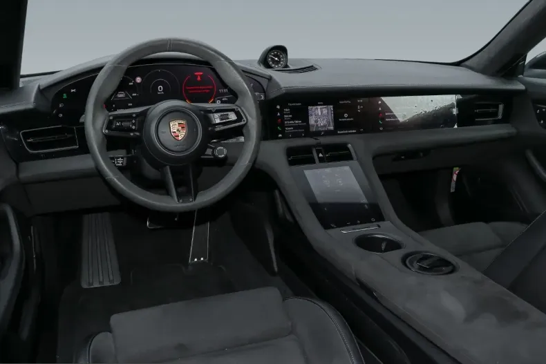 Porsche Taycan din 2023 cu 32.600 km - oferta POR200145 - foto 10