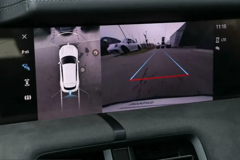 Porsche Taycan din 2023 cu 32.600 km - oferta POR200145 - foto 16