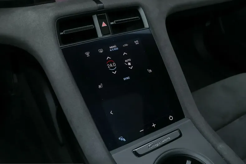 Porsche Taycan din 2023 cu 32.600 km - oferta POR200145 - foto 19