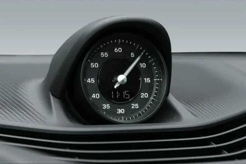 Porsche Taycan din 2023 cu 32.600 km - oferta POR200145 - foto 23