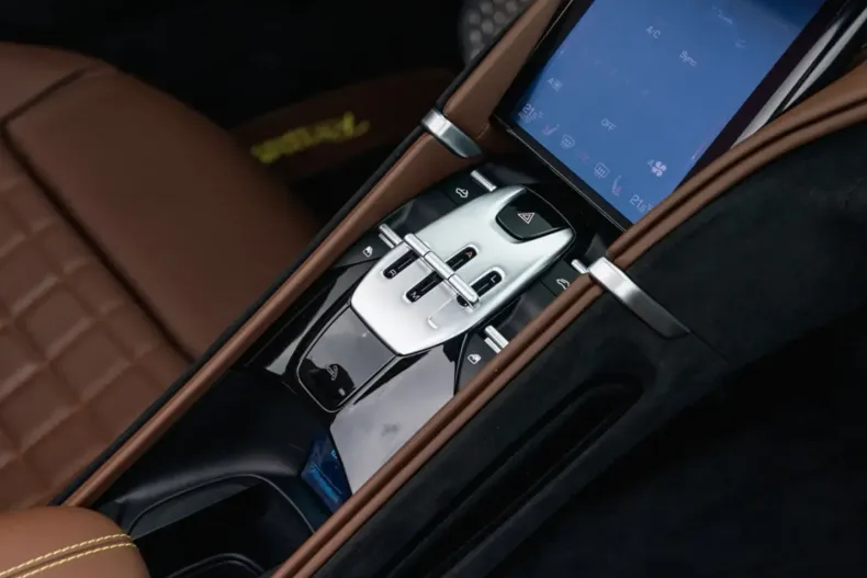 Ferrari Roma din 2024 cu 1.500 km - oferta FER200148 - foto 10