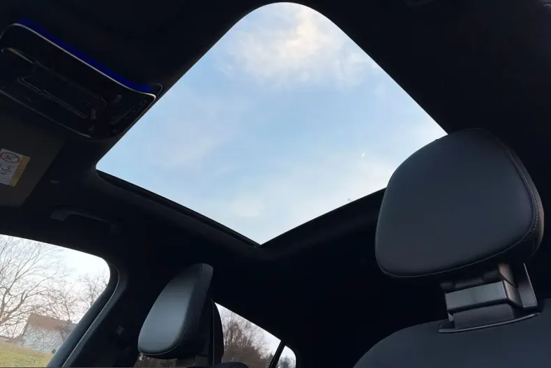 Mercedes-Benz GLC 200 (Clasa GLC) din 2025 cu 12.088 km - oferta MER200150 - foto 10