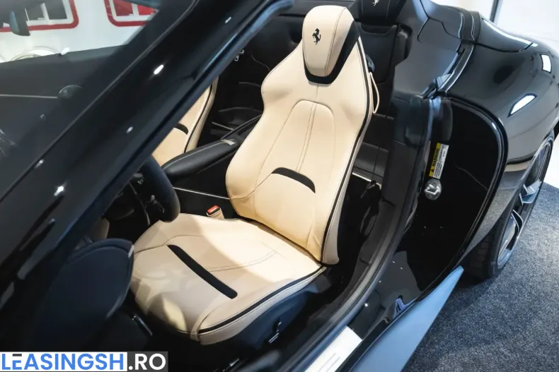 Ferrari Roma din 2025 cu 2.900 km - oferta FER200152 - foto 9