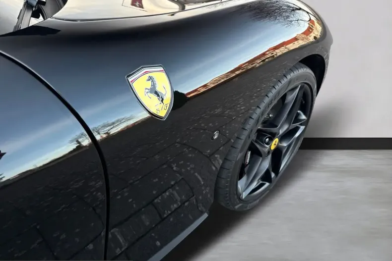 Ferrari Roma din 2025 cu 2.600 km - oferta FER200154 - foto 11