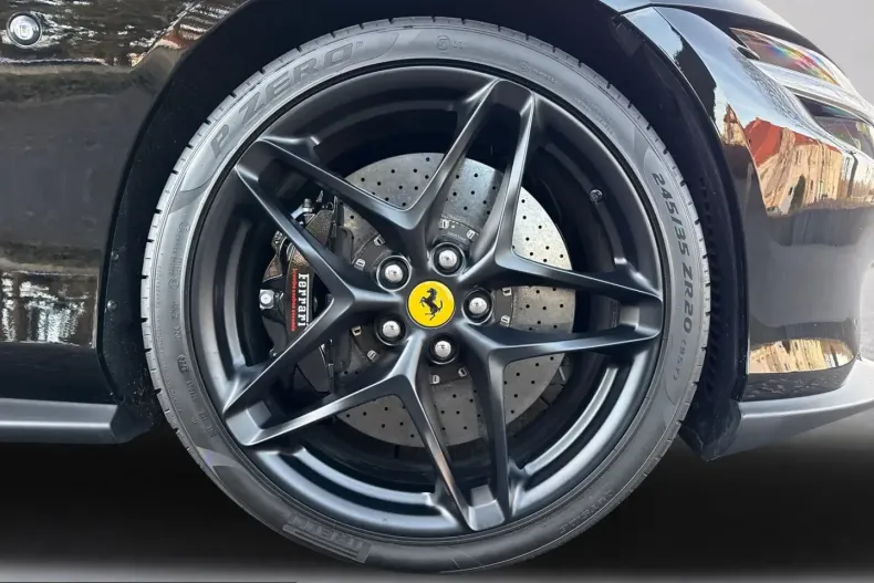 Ferrari Roma din 2025 cu 2.600 km - oferta FER200154 - foto 12