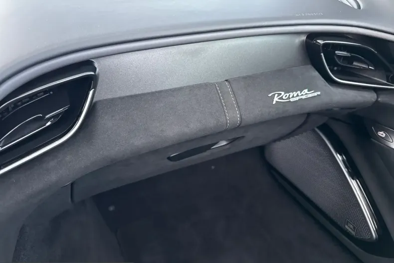 Ferrari Roma din 2025 cu 2.600 km - oferta FER200154 - foto 17
