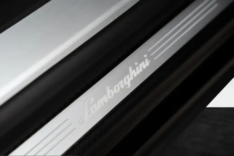 Lamborghini Urus din 2022 cu 18.400 km - oferta LAM200166 - foto 30