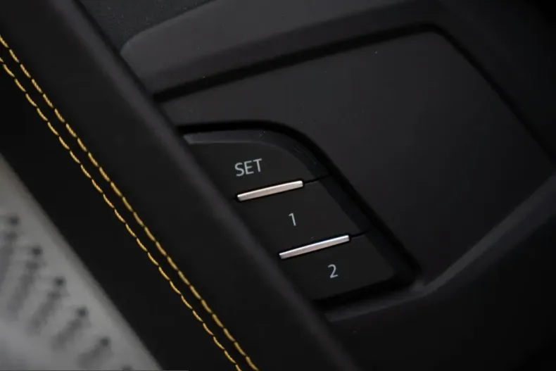 Lamborghini Urus din 2022 cu 18.400 km - oferta LAM200166 - foto 32