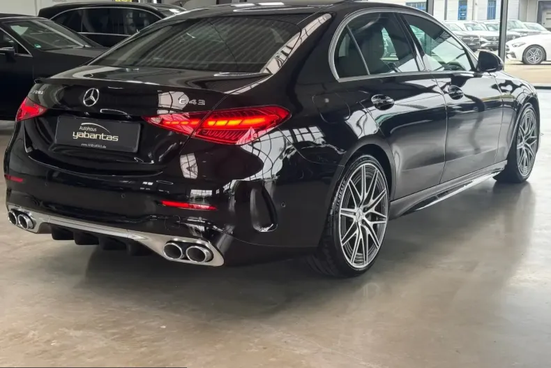 Mercedes-Benz C 43 AMG (Clasa C) din 2024 cu 7.032 km - oferta MER200168 - foto 7