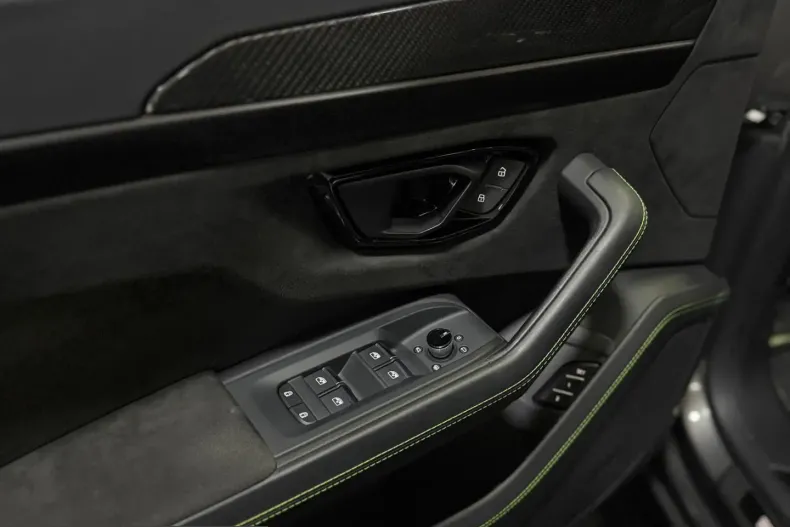 Lamborghini Urus din 2023 cu 90.430 km - oferta LAM200170 - foto 20