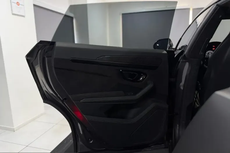 Lamborghini Urus din 2023 cu 90.430 km - oferta LAM200170 - foto 26