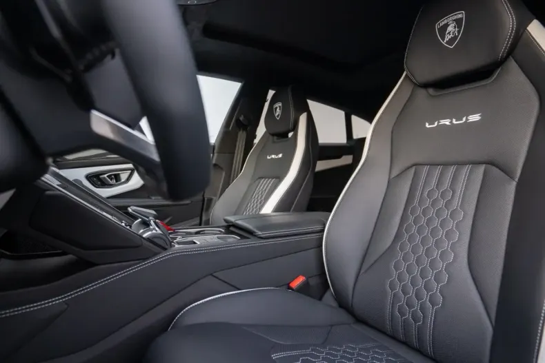 Lamborghini Urus din 2025 cu 7.800 km - oferta LAM200173 - foto 19