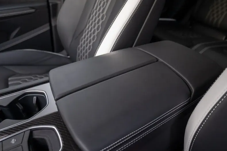 Lamborghini Urus din 2025 cu 7.800 km - oferta LAM200173 - foto 23