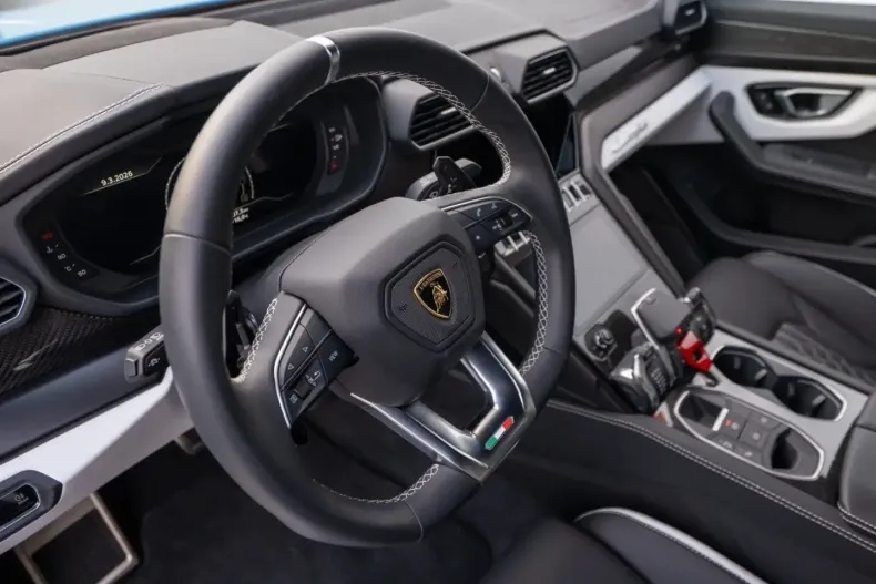 Lamborghini Urus din 2025 cu 7.800 km - oferta LAM200173 - foto 28