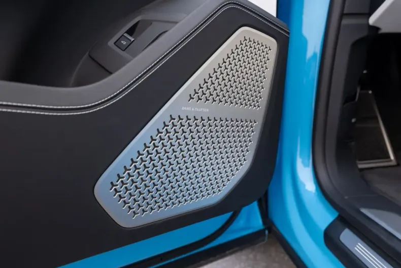 Lamborghini Urus din 2025 cu 7.800 km - oferta LAM200173 - foto 38