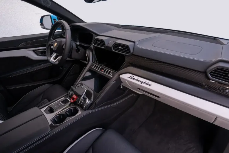 Lamborghini Urus din 2025 cu 7.800 km - oferta LAM200173 - foto 40