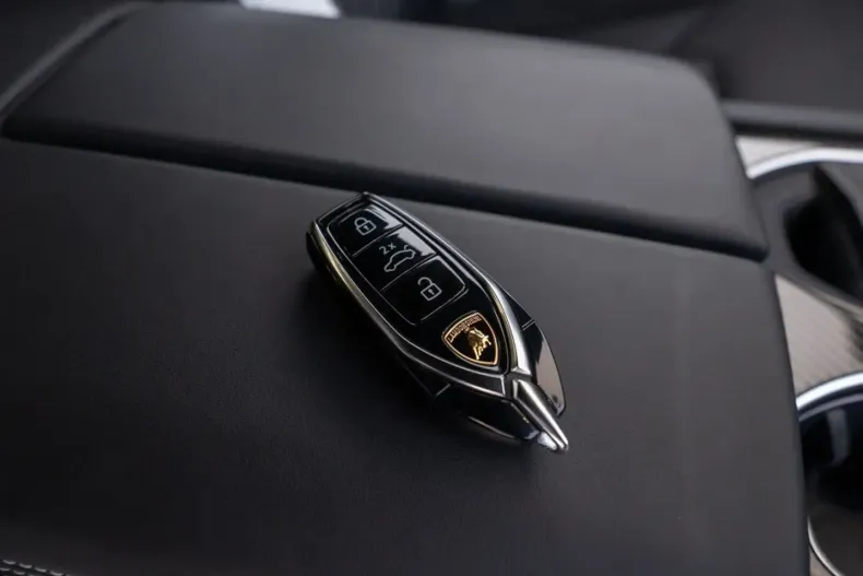 Lamborghini Urus din 2025 cu 7.800 km - oferta LAM200173 - foto 42