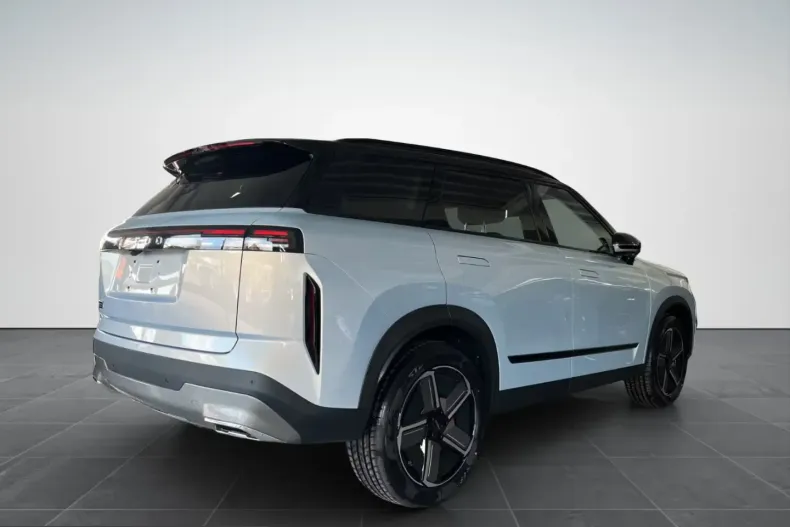 Jaecoo 7 din 2026 cu 35 km - oferta JAE200174 - foto 3