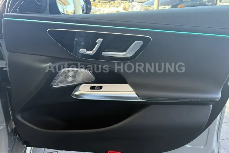 Mercedes-Benz E 400 (Clasa E) din 2025 cu 22.561 km - oferta MER200178 - foto 18