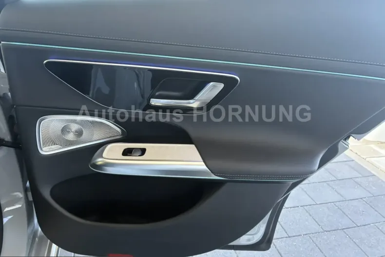 Mercedes-Benz E 400 (Clasa E) din 2025 cu 22.561 km - oferta MER200178 - foto 20