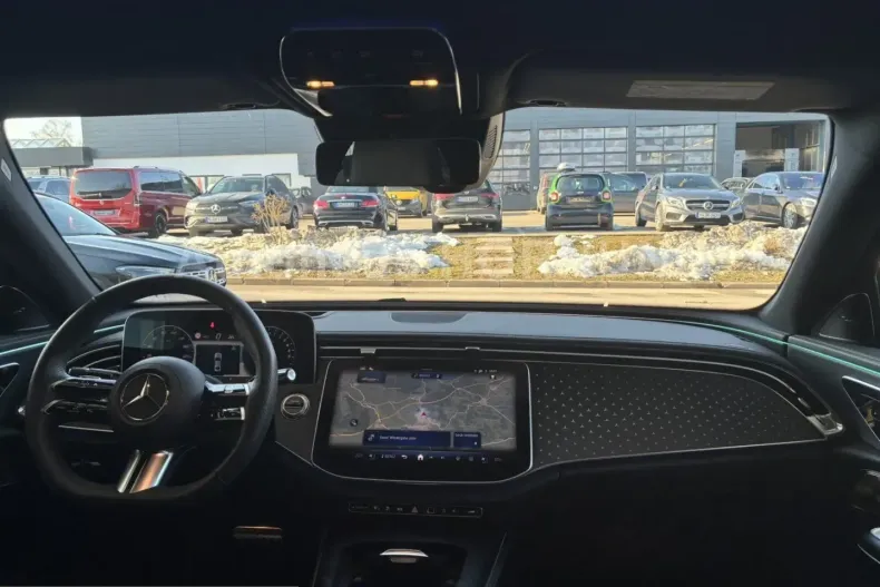 Mercedes-Benz E 400 (Clasa E) din 2025 cu 22.561 km - oferta MER200178 - foto 24