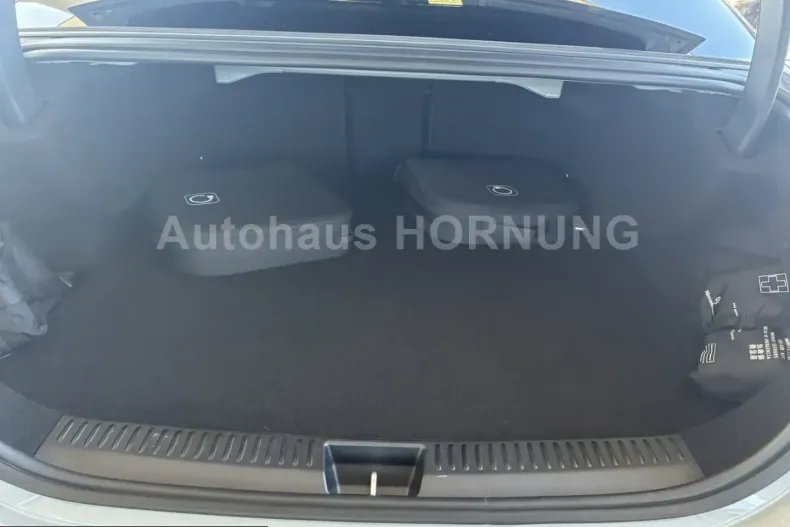 Mercedes-Benz E 400 (Clasa E) din 2025 cu 22.561 km - oferta MER200178 - foto 27