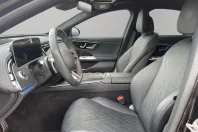 Mercedes-Benz E 300 (Clasa E) din 2025 cu 11.120 km - oferta MER200179 - foto 10