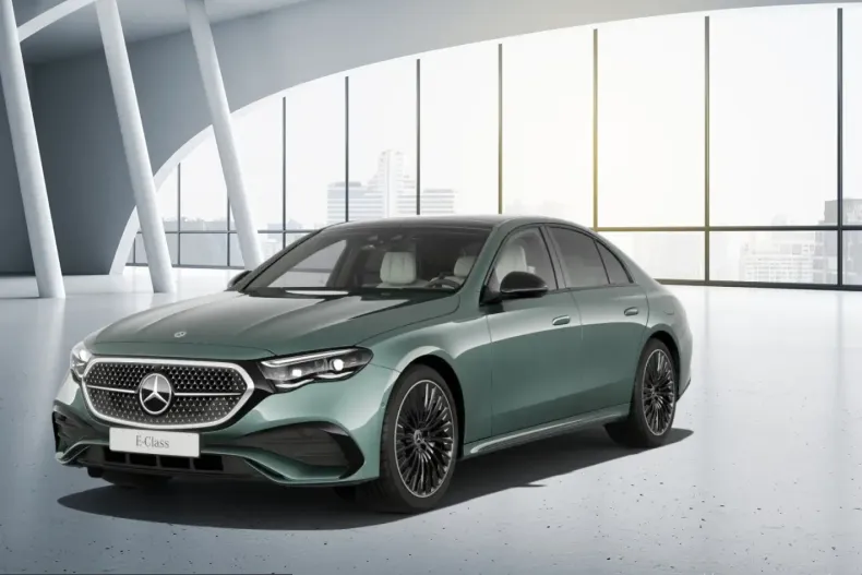 Mercedes-Benz E 300 (Clasa E) din 2023 cu 3.454 km - oferta MER200180 - foto 2