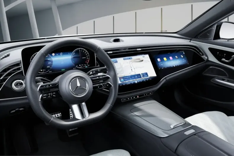 Mercedes-Benz E 300 (Clasa E) din 2023 cu 3.454 km - oferta MER200180 - foto 6