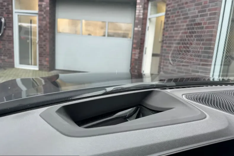 BMW 320 (Seria 3) din 2024 cu 77.000 km - oferta BMW200184 - foto 19