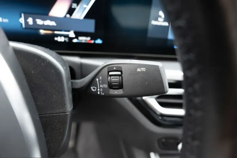 BMW 320 (Seria 3) din 2023 cu 86.494 km - oferta BMW200186 - foto 21