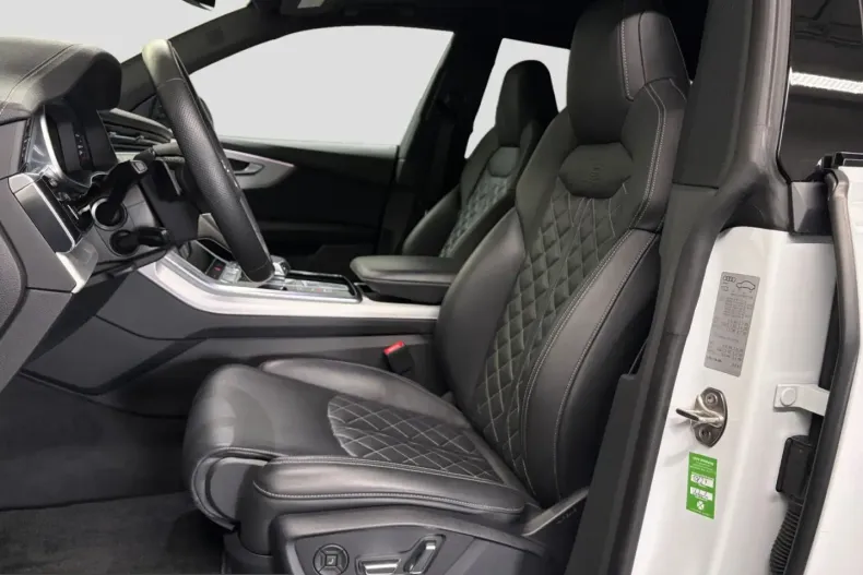 Audi Q8 din 2023 cu 22.600 km - oferta AUD200192 - foto 8