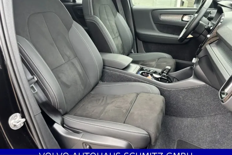 Volvo XC40 din 2025 cu 26.614 km - oferta VOL200196 - foto 11