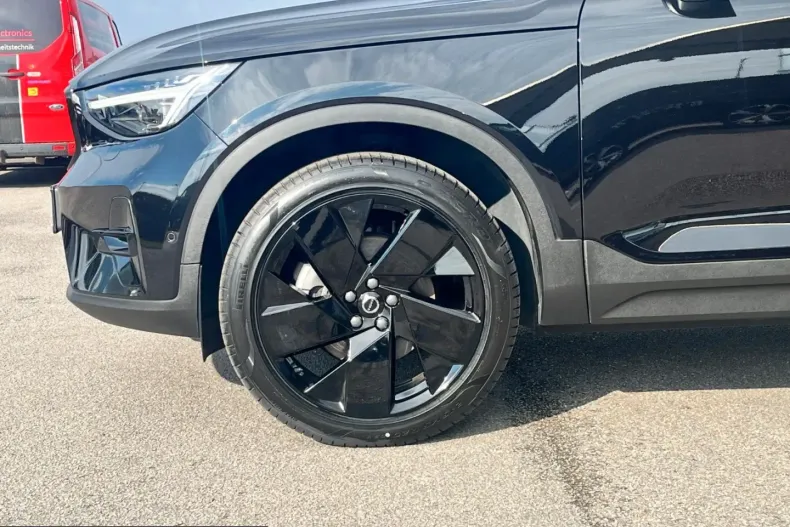 Volvo XC40 din 2025 cu 19.156 km - oferta VOL200199 - foto 5