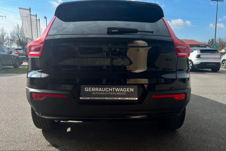 Volvo XC40 din 2025 cu 19.156 km - oferta VOL200199 - foto 23