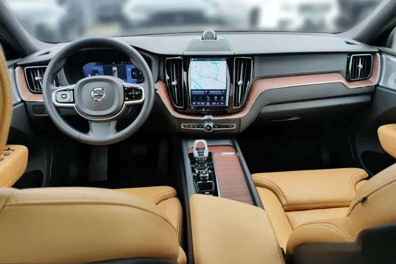 Volvo XC60 din 2025 cu 25.850 km - oferta VOL200200 - foto 19