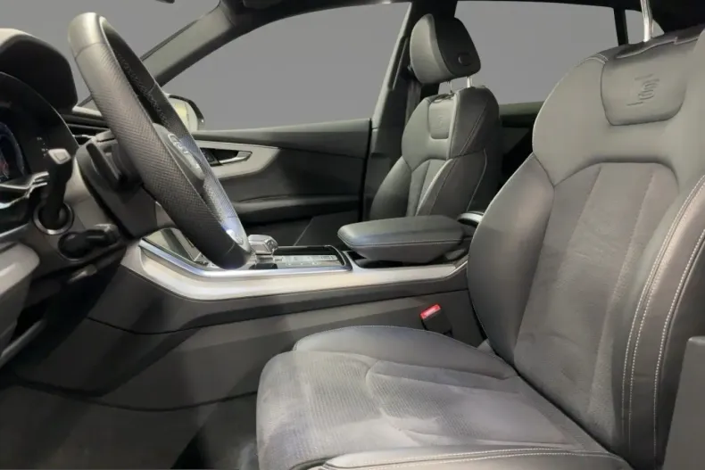 Audi Q8 din 2024 cu 13.600 km - oferta AUD200202 - foto 5