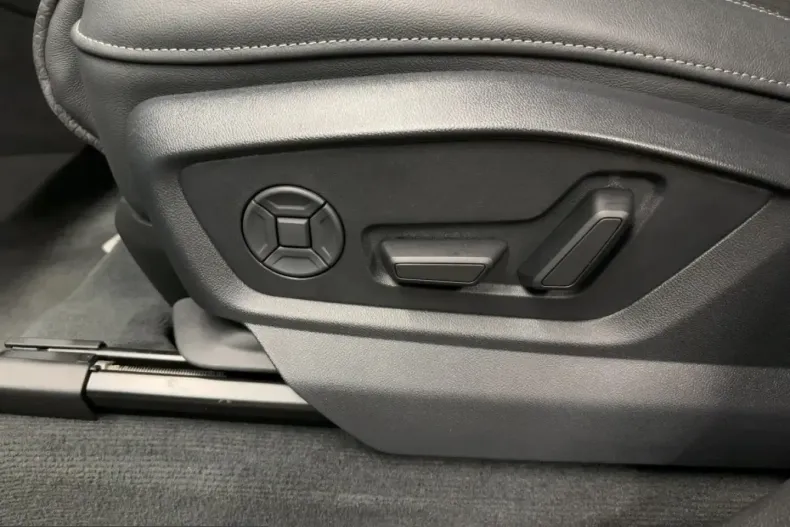 Audi Q8 din 2024 cu 13.600 km - oferta AUD200202 - foto 11