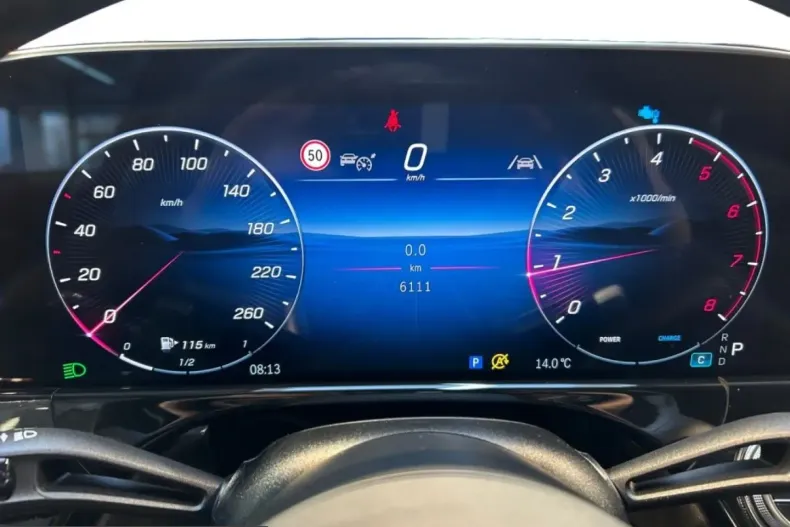 Mercedes-Benz E 200 (Clasa E) din 2025 cu 6.111 km - oferta MER200207 - foto 9