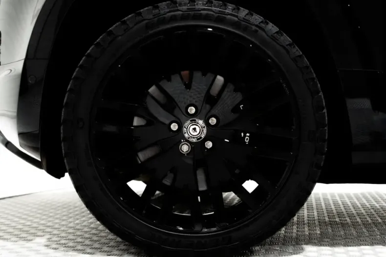 Land Rover Defender din 2024 cu 8.610 km - oferta LAN200208 - foto 20