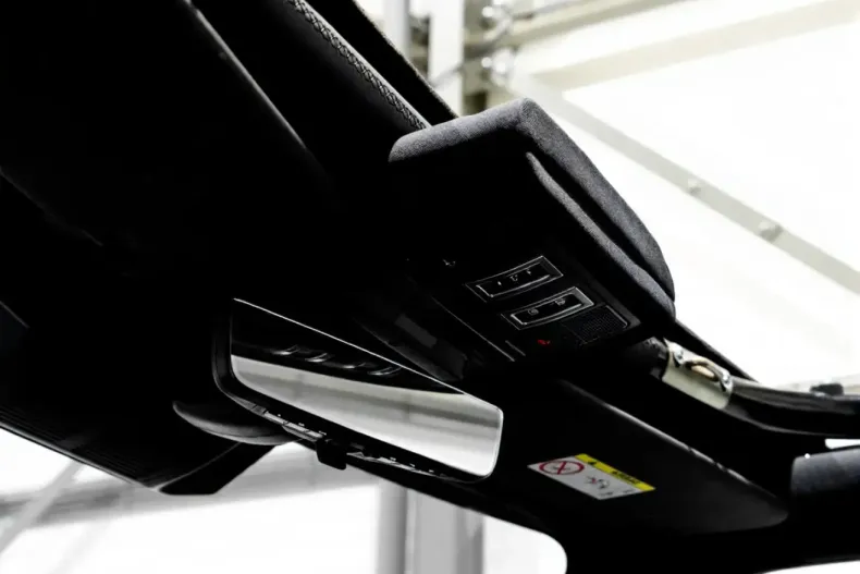 Land Rover Defender din 2024 cu 8.610 km - oferta LAN200208 - foto 32