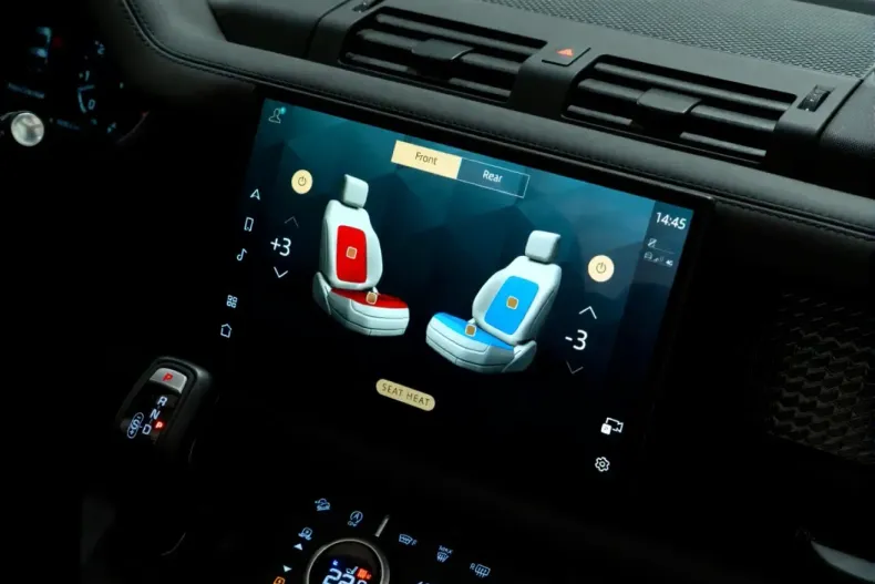 Land Rover Defender din 2024 cu 8.610 km - oferta LAN200208 - foto 39