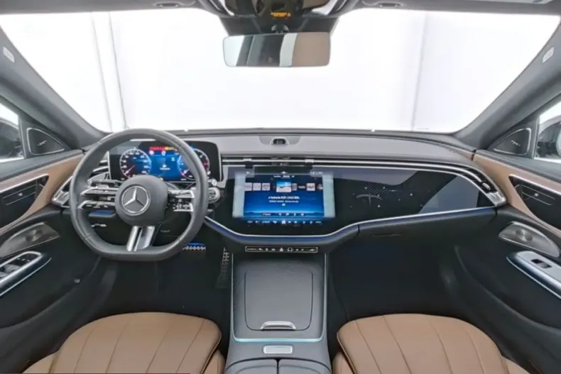 Mercedes-Benz E 220 (Clasa E) din 2025 cu 36.923 km - oferta MER200210 - foto 6