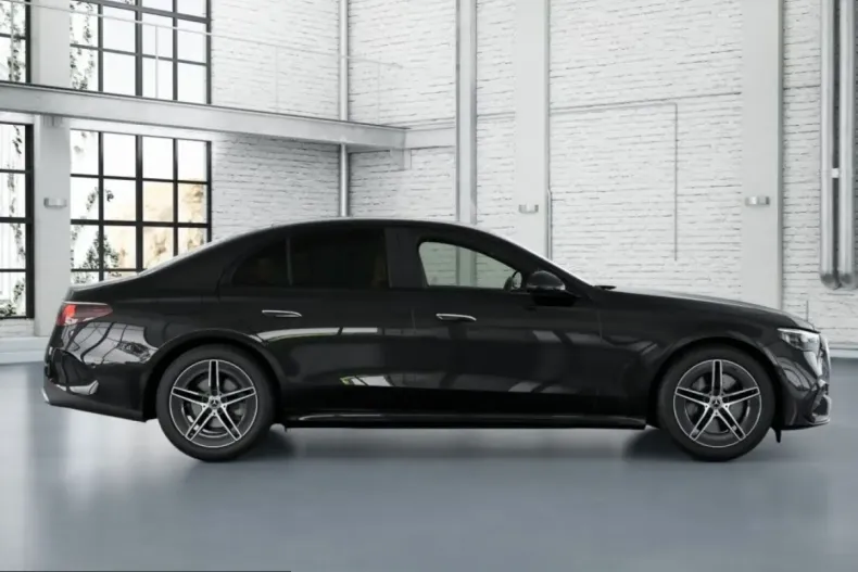 Mercedes-Benz E 220 (Clasa E) din 2024 cu 21.115 km - oferta MER200211 - foto 3