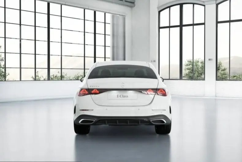 Mercedes-Benz E 300 (Clasa E) din 2024 cu 15.800 km - oferta MER200212 - foto 5