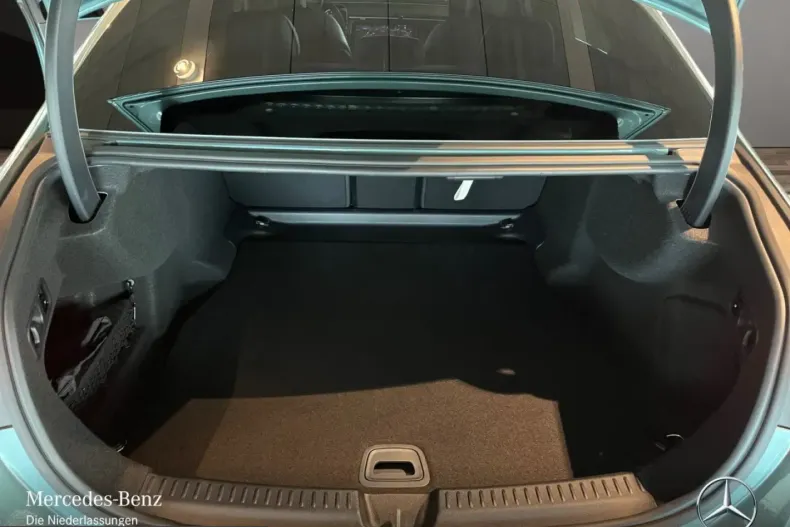 Mercedes-Benz E 200 (Clasa E) din 2025 cu 8.205 km - oferta MER200217 - foto 15