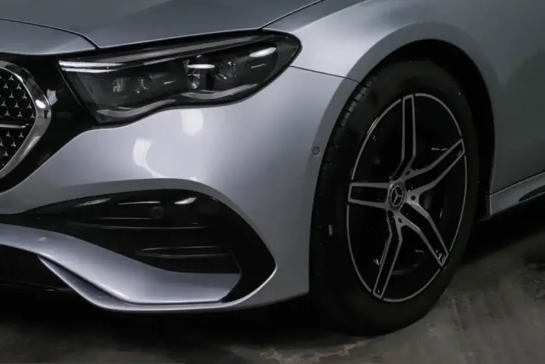 Mercedes-Benz E 200 (Clasa E) din 2025 cu 6.636 km - oferta MER200218 - foto 3